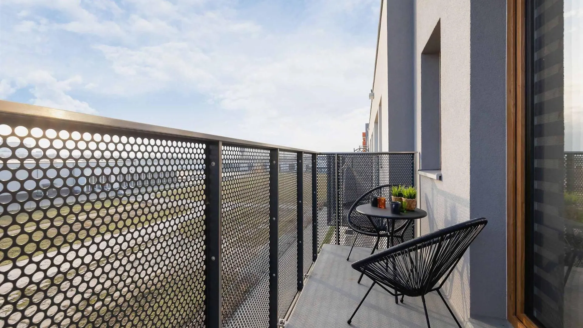 Apartment Luksusowy, Klimatyzowany Apartament W Krakowie Z Biurkiem I Parkingiem By Renters Prestige