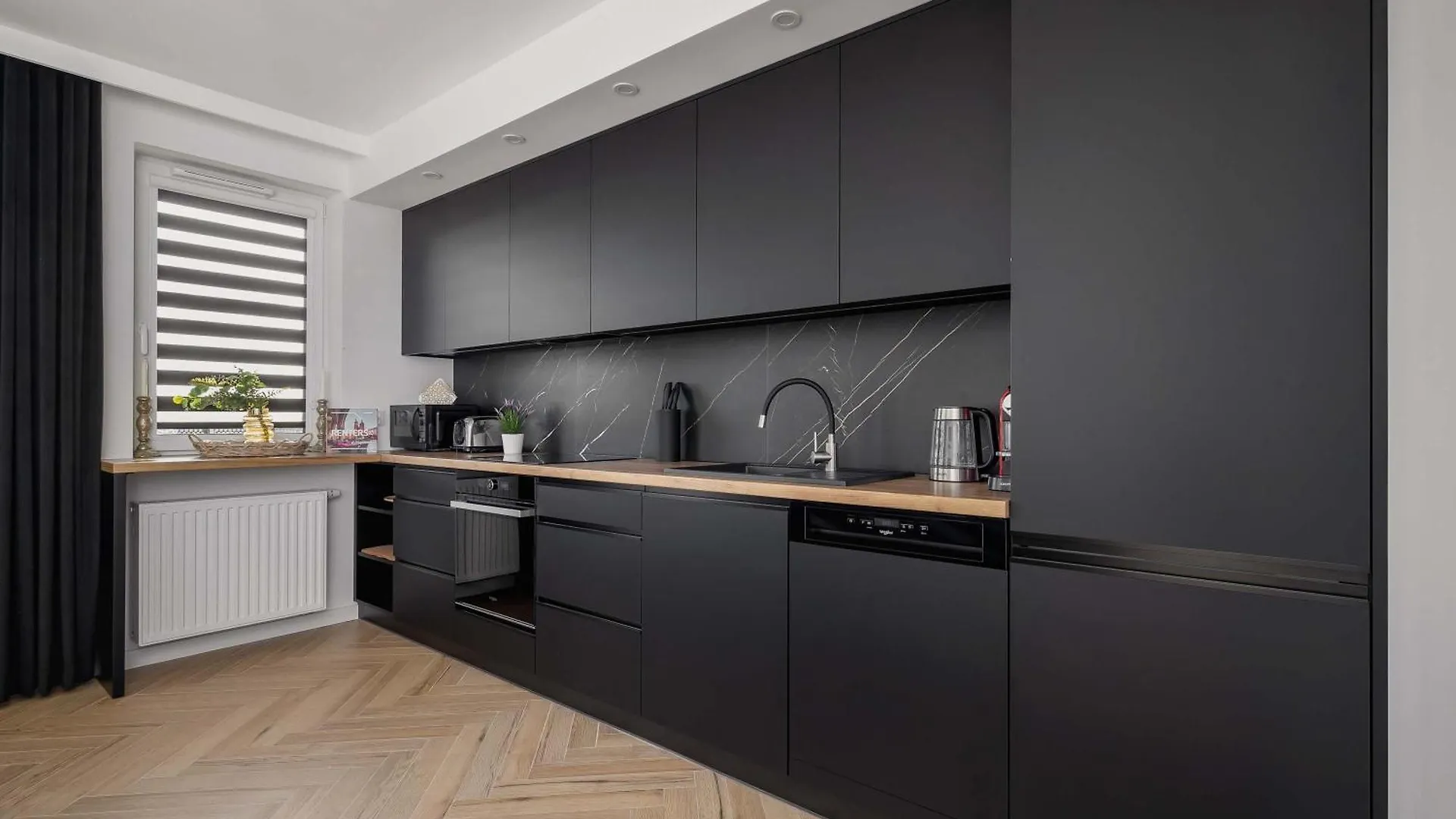 Luksusowy, Klimatyzowany Apartament W Krakowie Z Biurkiem I Parkingiem By Renters Prestige 0*, Krakow Poland