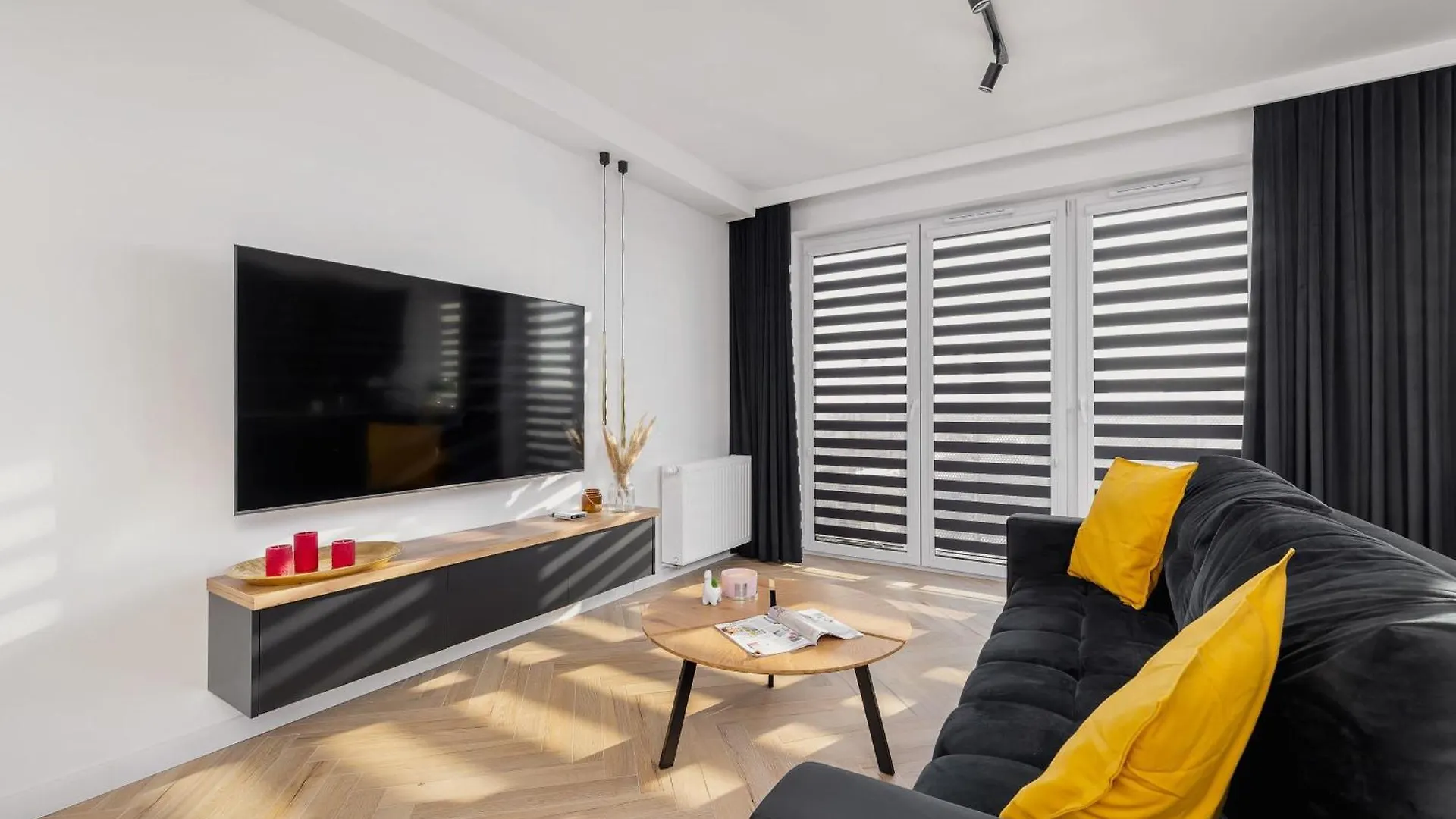 Apartment Luksusowy, Klimatyzowany Apartament W Krakowie Z Biurkiem I Parkingiem By Renters Prestige Poland