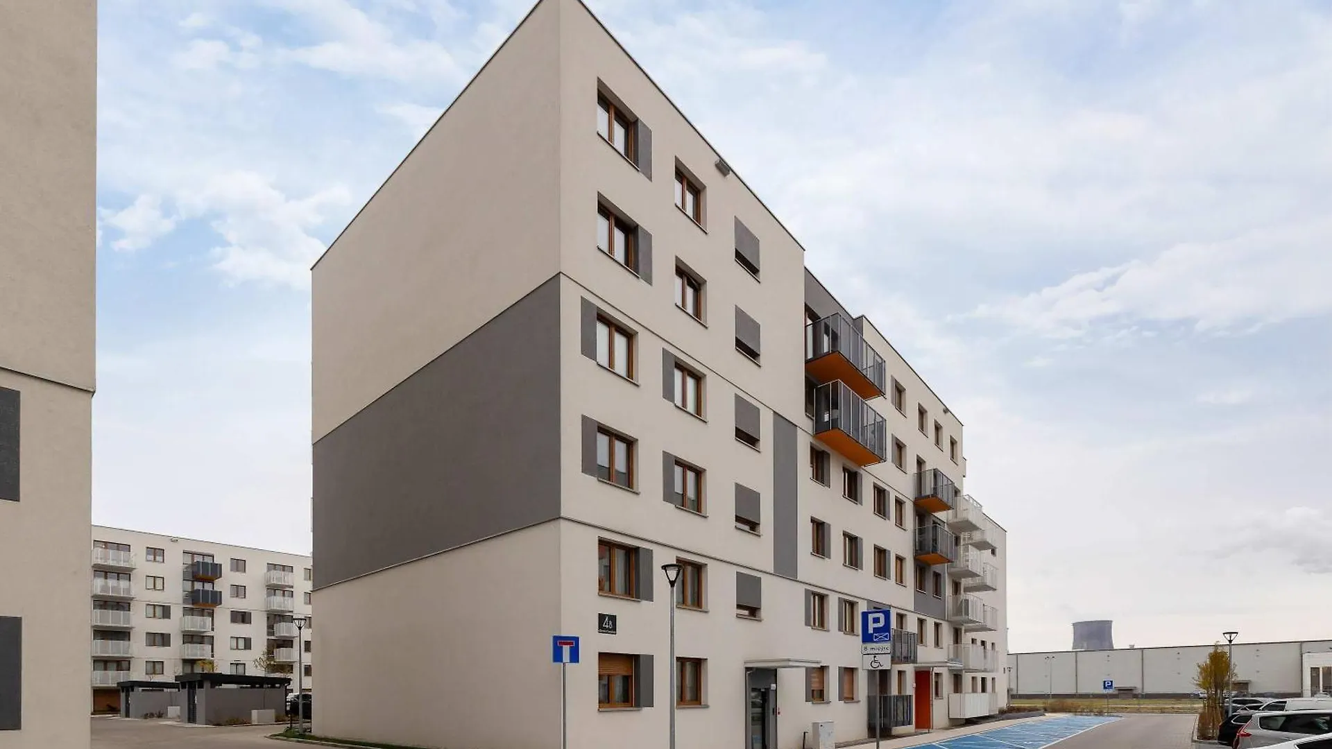 Apartment Luksusowy, Klimatyzowany Apartament W Krakowie Z Biurkiem I Parkingiem By Renters Prestige